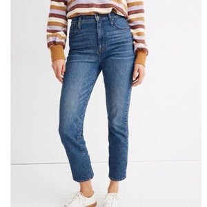 Madewell Classic Straight Jean. Size 26.